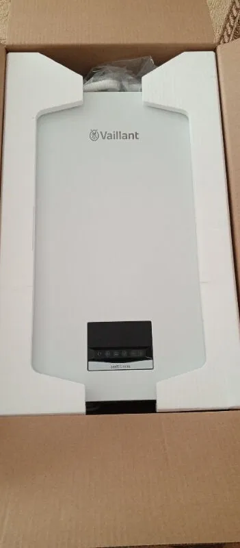 Vaillant Ecotec Intro 24 kW Tam Yoğuşmalı Kombi Hermetik Baca ile Enerji Tasarruflu Isıtma