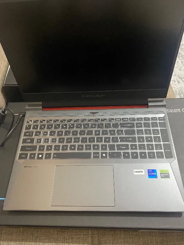 Casper Excalibur G870 Intel Core i7 13620H 24GB 1TB SSD RTX5060 Freedos 15.6″ 165Hz Taşınabilir Bilgisayar G870.1362-CF60X-C